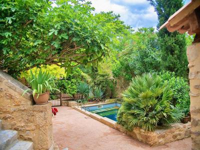 Acheter Prestige 571 m2 Uzes