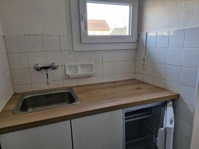 For rent Roanne 2 rooms 38 m2 Loire (42300) photo 3