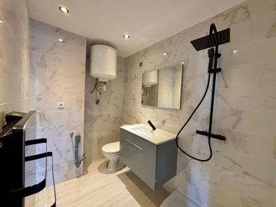 For sale Nevers 2 rooms 36 m2 Nievre (58000) photo 3