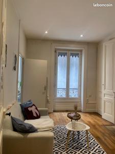 For rent Lyon-7eme-arrondissement 1 room 36 m2 Rhone (69007) photo 0