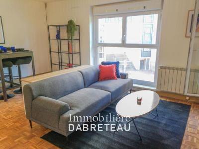 Louer Appartement Lyon-7eme-arrondissement 665 euros