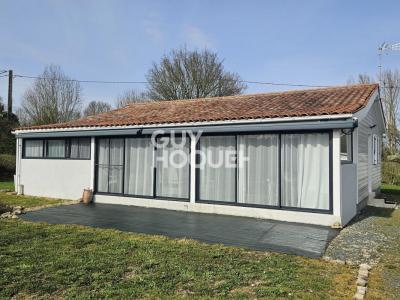 For sale Surgeres 3 rooms 86 m2 Charente maritime (17700) photo 0