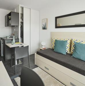 For sale Cenon 1 room 18 m2 Gironde (33150) photo 3