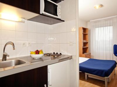 For sale Vincennes 1 room 21 m2 Val de Marne (94300) photo 2