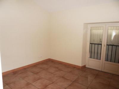 Louer Maison Peyrens 565 euros