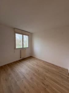 For sale Palaiseau 3 rooms 60 m2 Essonne (91120) photo 2