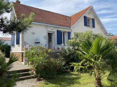 For sale Longeville-sur-mer 9 rooms 129 m2 Vendee (85560) photo 0