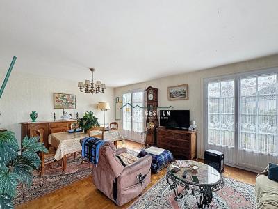 For sale Saint-yrieix-la-perche 4 rooms 90 m2 Haute vienne (87500) photo 3