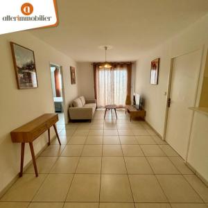 Louer Appartement 57 m2 Sainte-clotilde