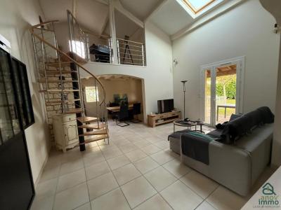 For sale Puymoyen 7 rooms 117 m2 Charente (16400) photo 0