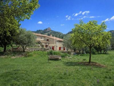 For sale Eygalieres 8 rooms 250 m2 Bouches du Rhone (13810) photo 0