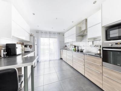 For sale Liverdy-en-brie 7 rooms 138 m2 Seine et marne (77220) photo 4