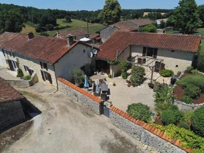 For sale 8 rooms 313 m2 Charente (16700) photo 0