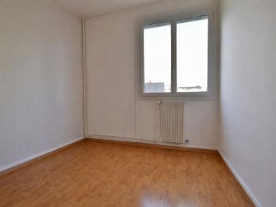 Acheter Appartement  750 euros