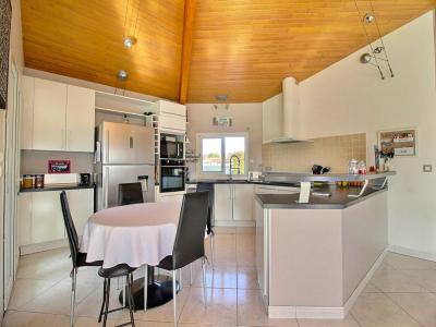 For sale Saint-andre-de-cubzac 7 rooms 150 m2 Gironde (33240) photo 3