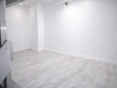 Annonce Location 2 pi�ces Appartement Saint-mitre-les-remparts 13