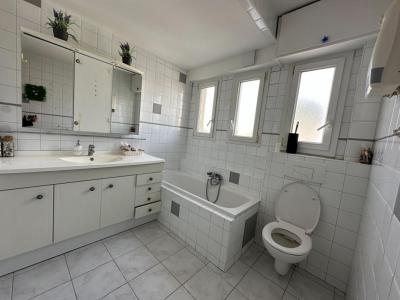 For rent Montpellier 3 rooms 67 m2 Herault (34000) photo 3