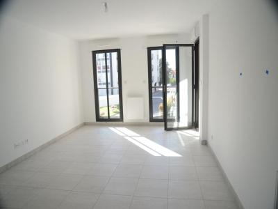 For rent Tours 3 rooms 64 m2 Indre et loire (37000) photo 2