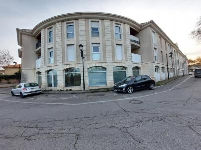 For rent Nimes 253 m2 Gard (30000) photo 0