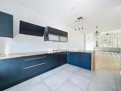 For sale Wattrelos 8 rooms 218 m2 Nord (59150) photo 3