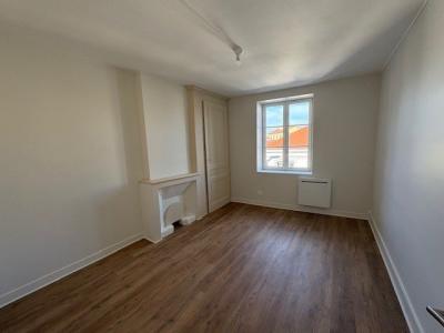 Louer Appartement Tassin-la-demi-lune 895 euros