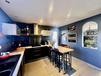 For sale 6 rooms 135 m2 Gard (30800) photo 3