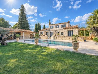 For sale Paradou 6 rooms 257 m2 Bouches du Rhone (13520) photo 0