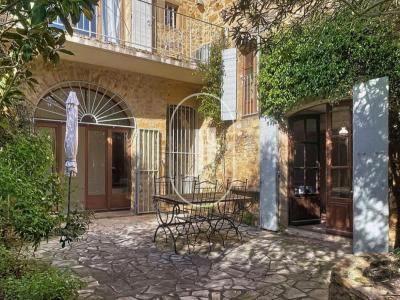 For sale Uzes 7 rooms 230 m2 Gard (30700) photo 0