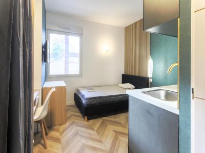 For rent Rochelle 19 rooms 428 m2 Charente maritime (17000) photo 0