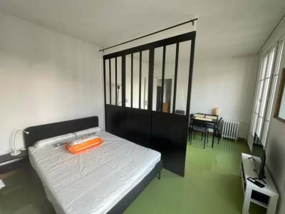 Louer Appartement 35 m2 Paris-18eme-arrondissement