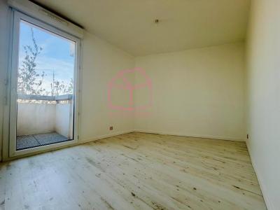 For sale Choisy-le-roi 3 rooms 61 m2 Val de Marne (94600) photo 4