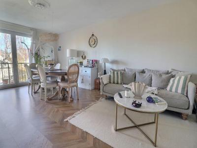 For sale Angers 4 rooms 67 m2 Maine et loire (49000) photo 0