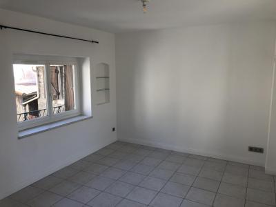 Louer Maison Pezens 548 euros