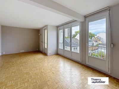 For sale Rennes 4 rooms 81 m2 Ille et vilaine (35000) photo 2