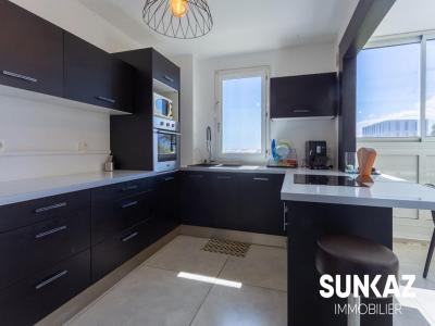 Louer Appartement 86 m2 Saint-pierre