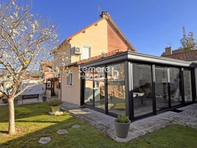 For sale Dreux 7 rooms 110 m2 Eure et loir (28100) photo 0