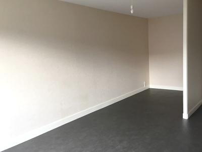 For rent Beaumont 1 room 31 m2 Puy de dome (63110) photo 4