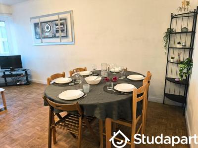 Louer Appartement 77 m2 Lyon-7eme-arrondissement