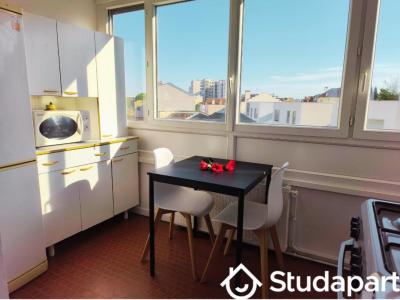 Louer Appartement Lyon-7eme-arrondissement 2100 euros