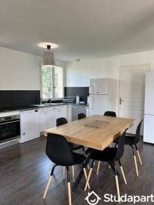 For rent Antibes 5 rooms 120 m2 Alpes Maritimes (06600) photo 2