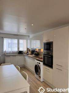 For rent Guyancourt 1 room 23 m2 Yvelines (78280) photo 1