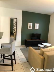 For rent Reims 1 room 37 m2 Marne (51100) photo 2