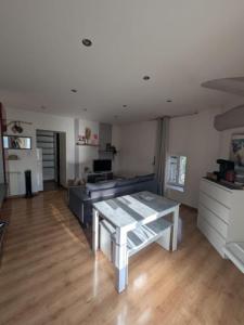 Annonce Location 3 pi�ces Appartement Lagnieu 01