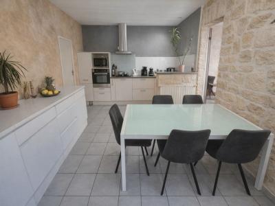 For sale 6 rooms 144 m2 Vendee (85200) photo 0