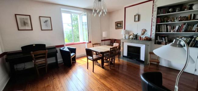 For sale Bourg-en-bresse 4 rooms 112 m2 Ain (01000) photo 0