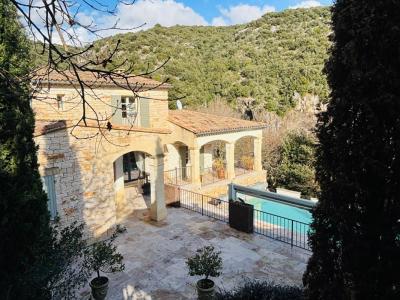 For sale Uzes 6 rooms 224 m2 Gard (30700) photo 0