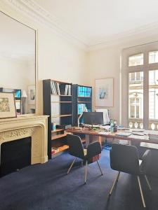 Louer Bureau Paris-8eme-arrondissement 29664 euros
