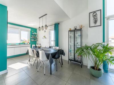 Acheter Appartement Parempuyre 377000 euros