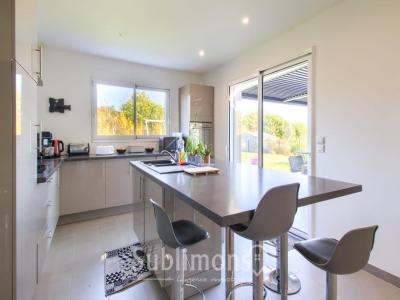 For sale Ligne 6 rooms 130 m2 Loire atlantique (44850) photo 3