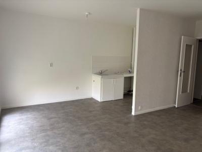 Louer Appartement 35 m2 Chatre